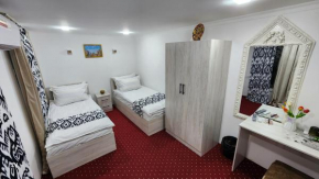 Guest House Rayhona